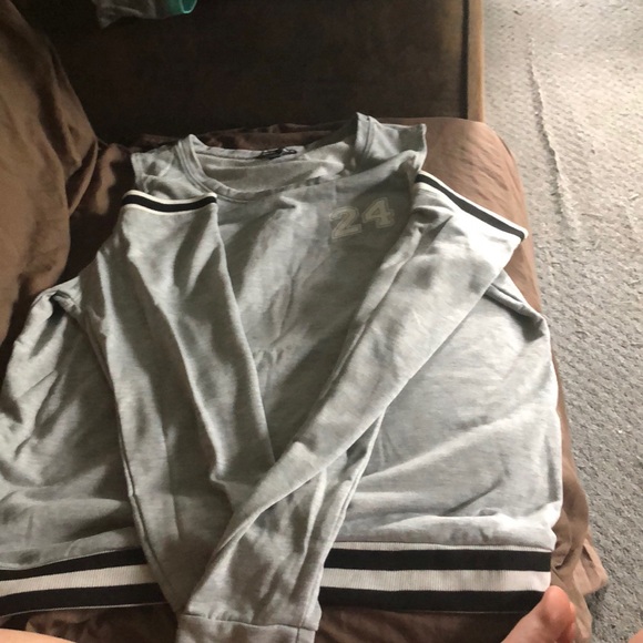 Open shoulder top - Picture 1 of 1